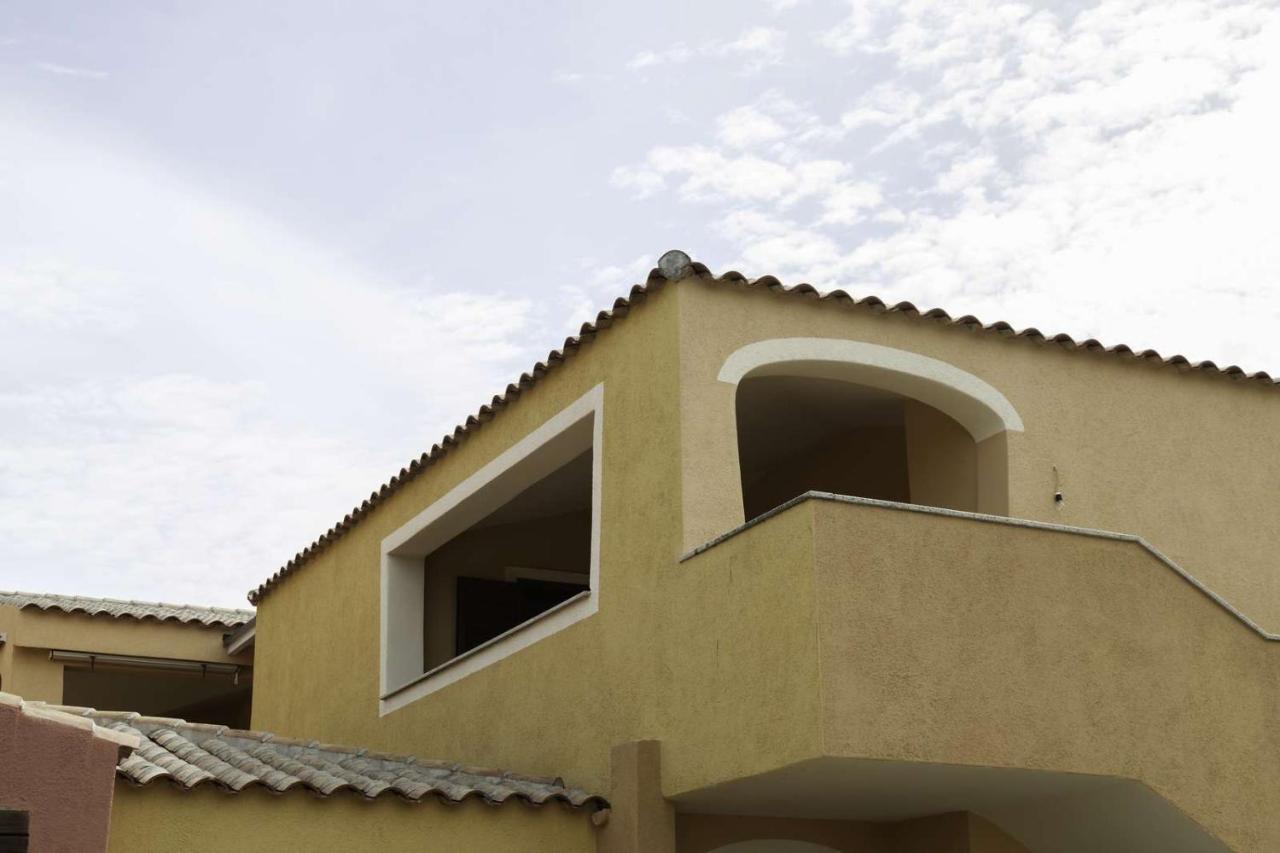 Aria Di Vacanza - Gelsi Olbia Bagian luar foto
