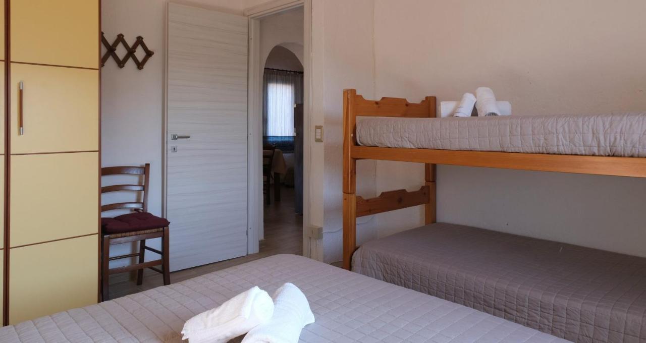 Aria Di Vacanza - Gelsi Olbia Bagian luar foto