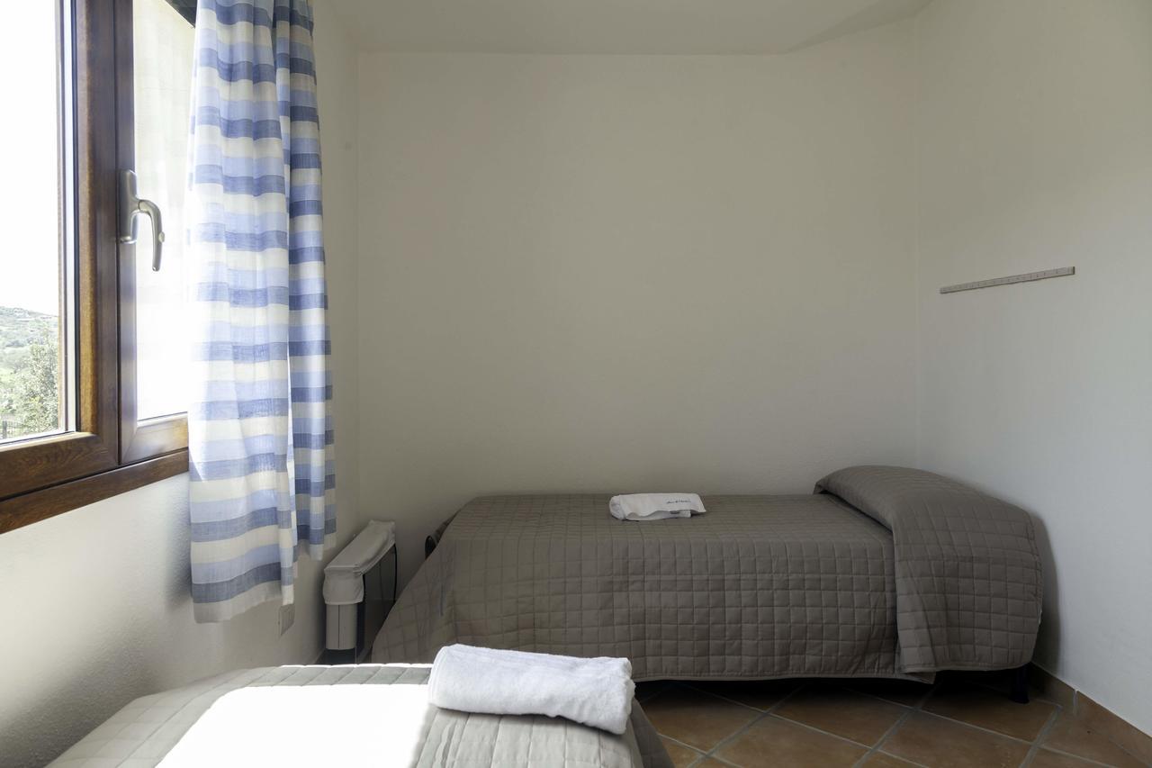 Aria Di Vacanza - Gelsi Olbia Bagian luar foto